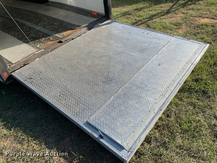 image for item MR9335 2002 Pace SCG8540TTA3  enclosed cargo trailer