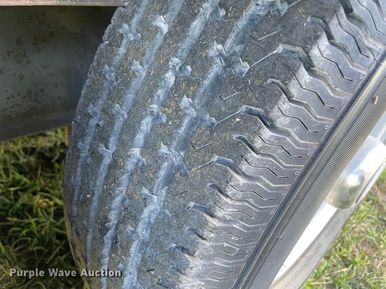 image for item MR9335 2002 Pace SCG8540TTA3  enclosed cargo trailer