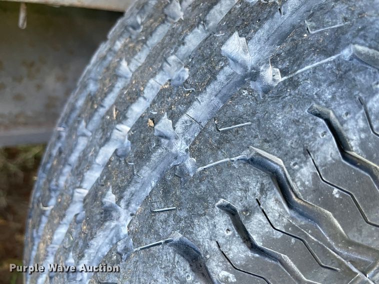 image for item MR9335 2002 Pace SCG8540TTA3  enclosed cargo trailer