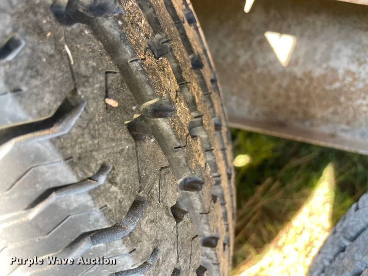 image for item MR9335 2002 Pace SCG8540TTA3  enclosed cargo trailer