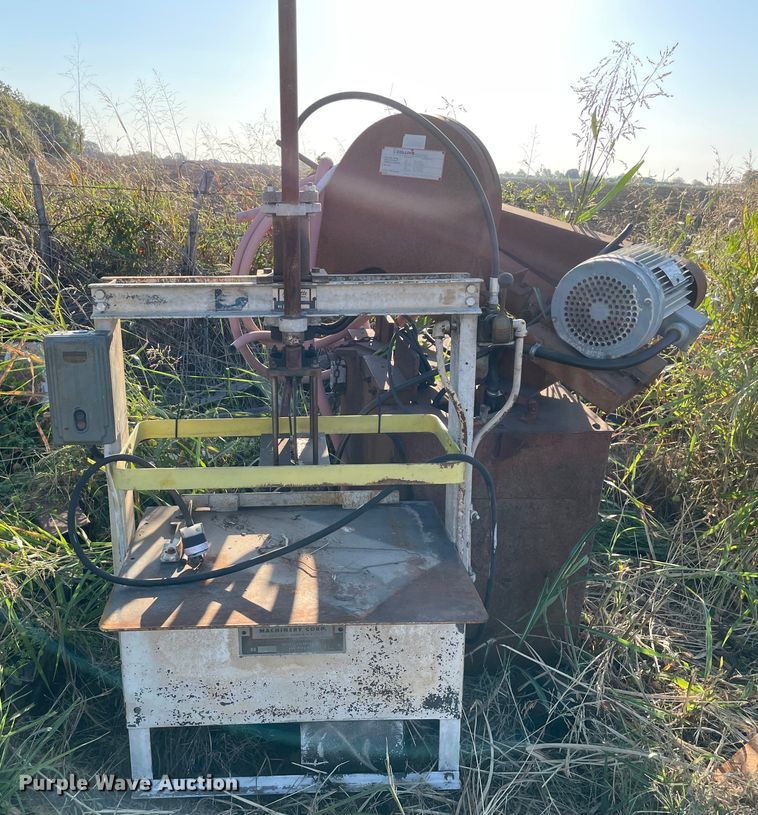 image for item MR9402 Ambrette  press