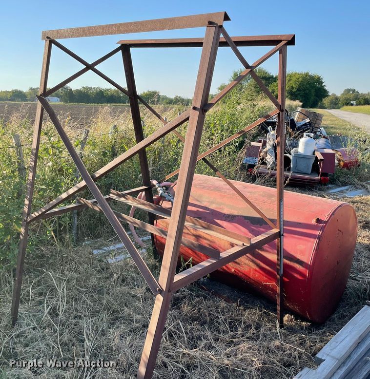 image for item MR9403 Fuel tank