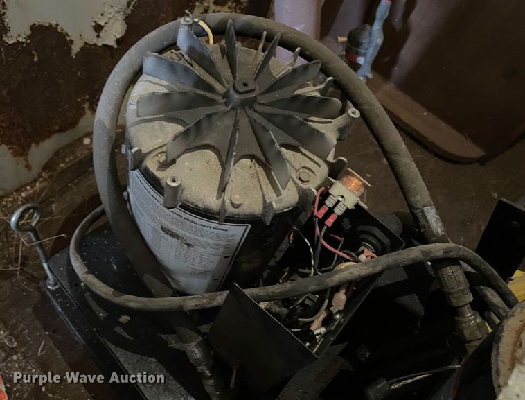 image for item MR9404 Eaton ET4020  crimp machine