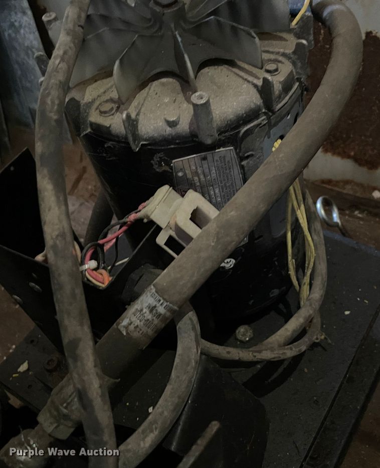 image for item MR9404 Eaton ET4020  crimp machine