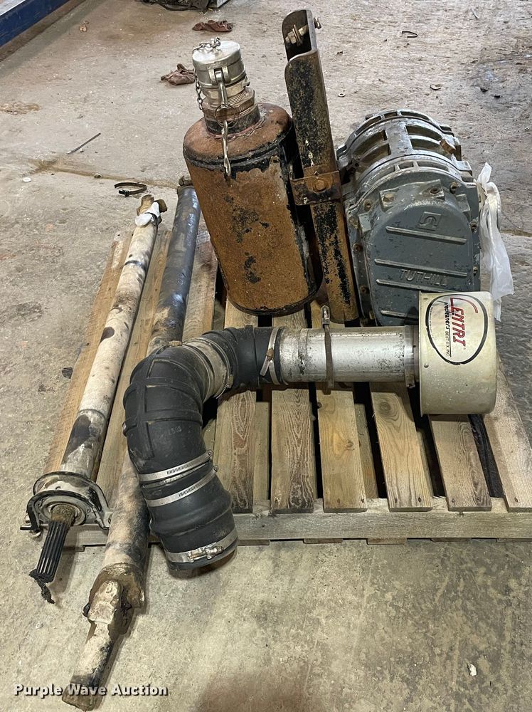 image for item MR9443 Tuthill T850  blower