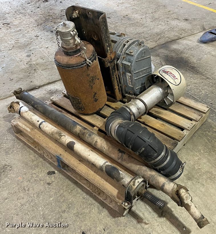 image for item MR9443 Tuthill T850  blower