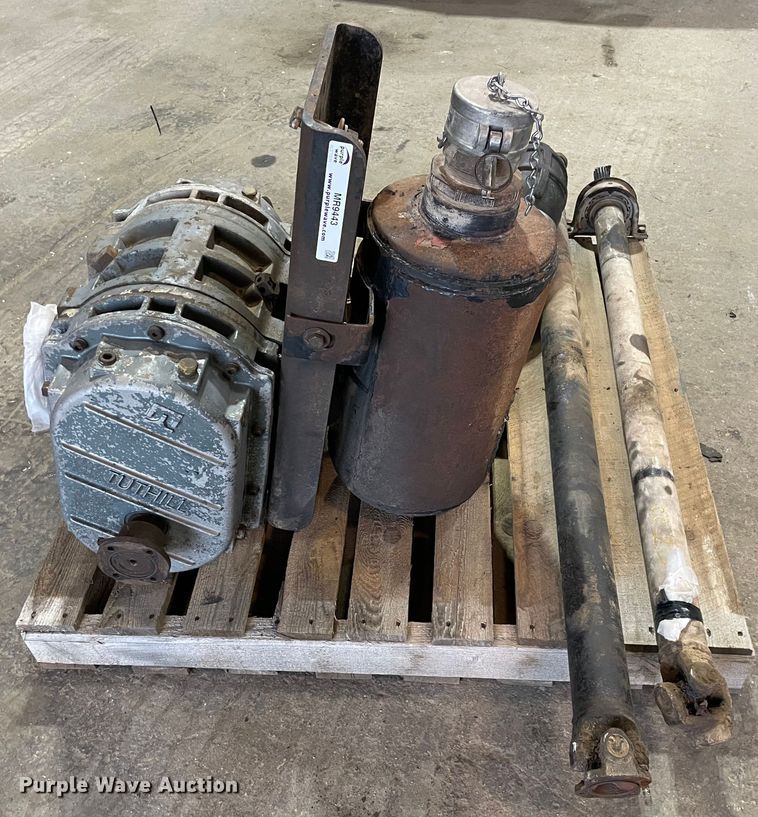 image for item MR9443 Tuthill T850  blower