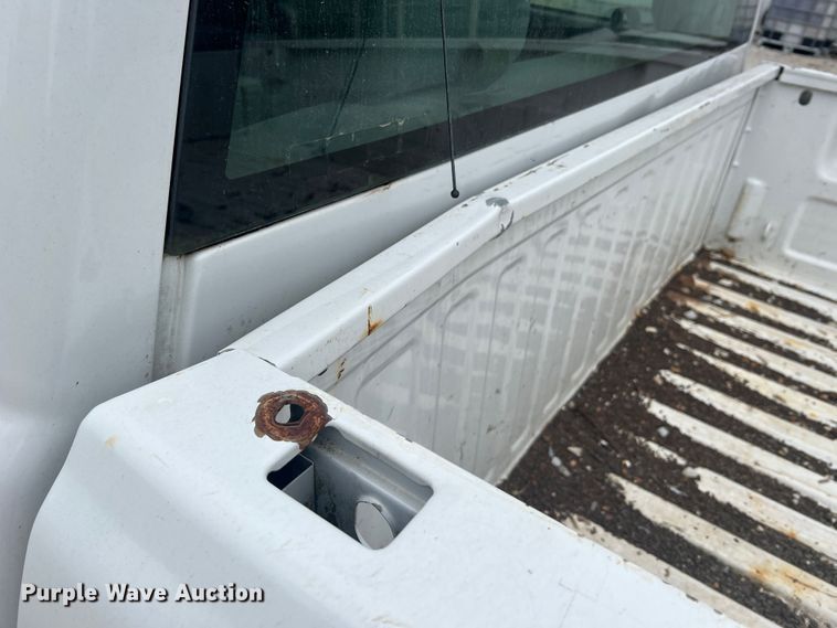 image for item MR9859 2002 Chevrolet Silverado  1500  Ext. Cab pickup truck