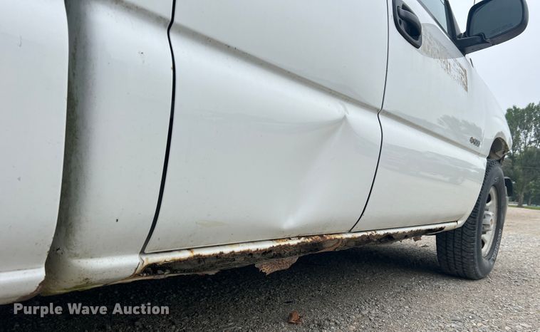 image for item MR9859 2002 Chevrolet Silverado  1500  Ext. Cab pickup truck