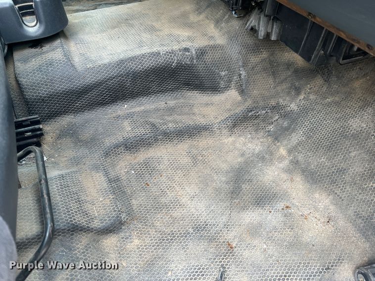 image for item MR9859 2002 Chevrolet Silverado  1500  Ext. Cab pickup truck