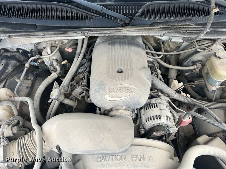 image for item MR9859 2002 Chevrolet Silverado  1500  Ext. Cab pickup truck