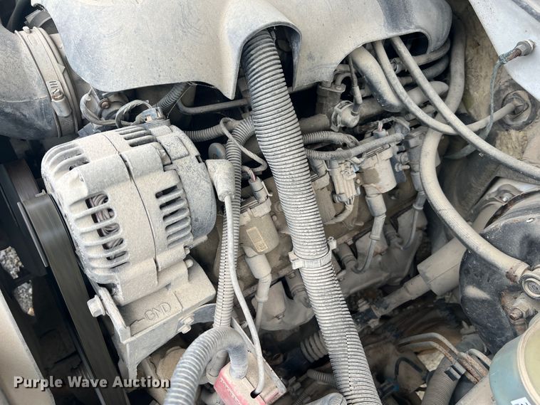 image for item MR9859 2002 Chevrolet Silverado  1500  Ext. Cab pickup truck