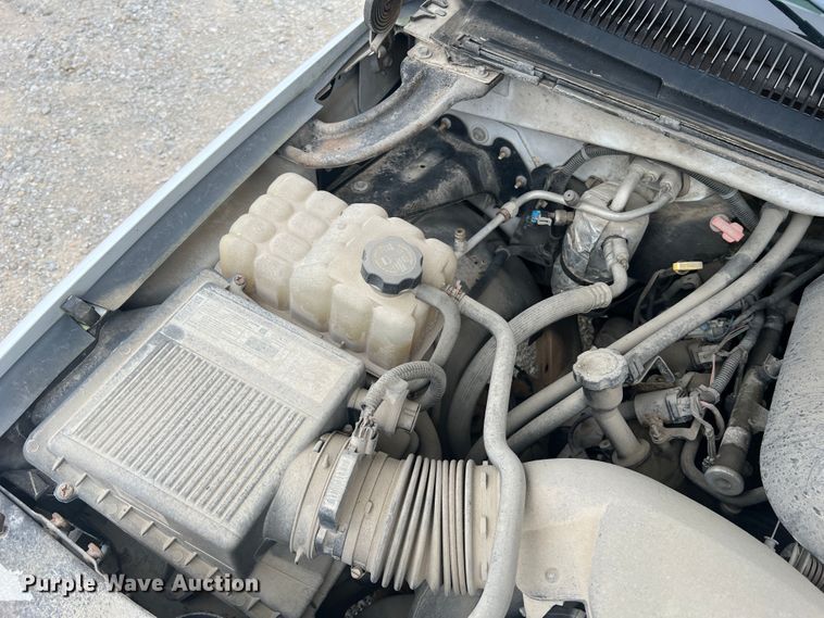 image for item MR9859 2002 Chevrolet Silverado  1500  Ext. Cab pickup truck