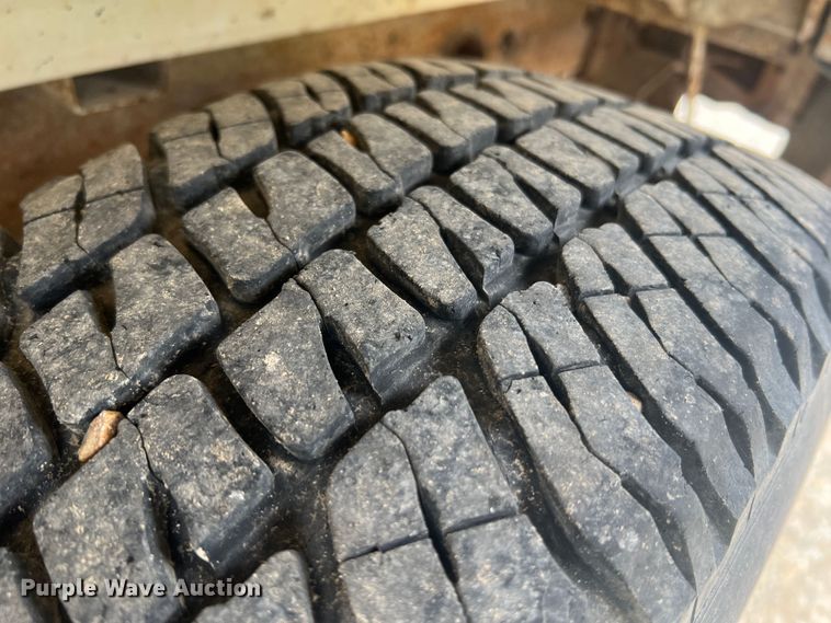 image for item MR9859 2002 Chevrolet Silverado  1500  Ext. Cab pickup truck