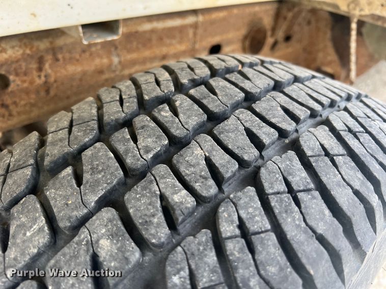 image for item MR9859 2002 Chevrolet Silverado  1500  Ext. Cab pickup truck