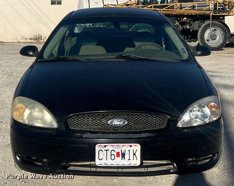 image for item MR9949 2006 Ford Taurus SE