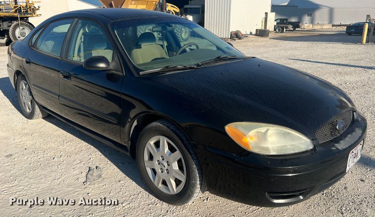 image for item MR9949 2006 Ford Taurus SE