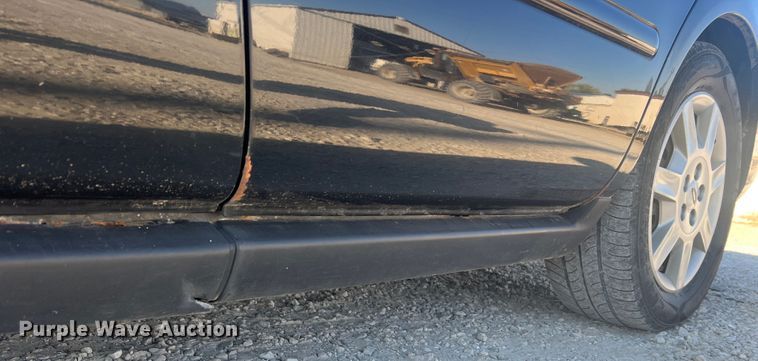 image for item MR9949 2006 Ford Taurus SE