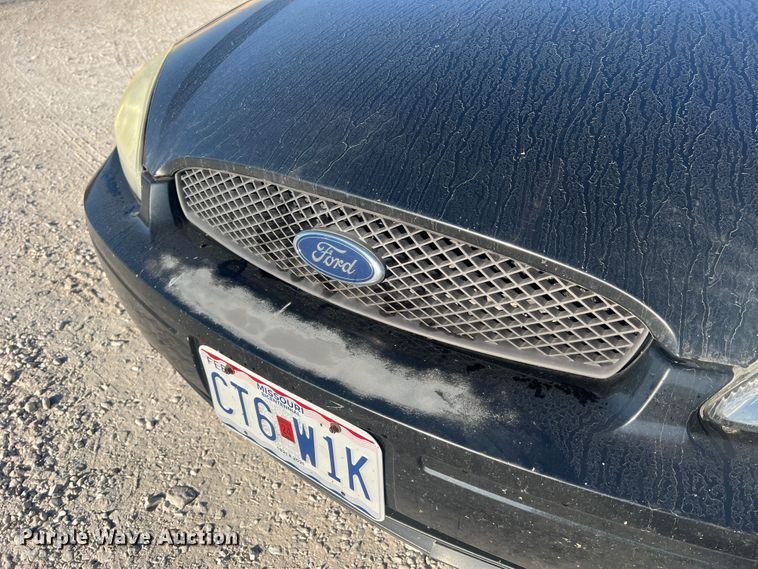 image for item MR9949 2006 Ford Taurus SE