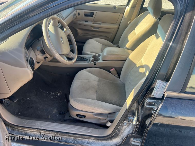 image for item MR9949 2006 Ford Taurus SE