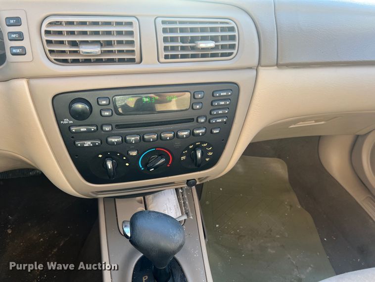 image for item MR9949 2006 Ford Taurus SE