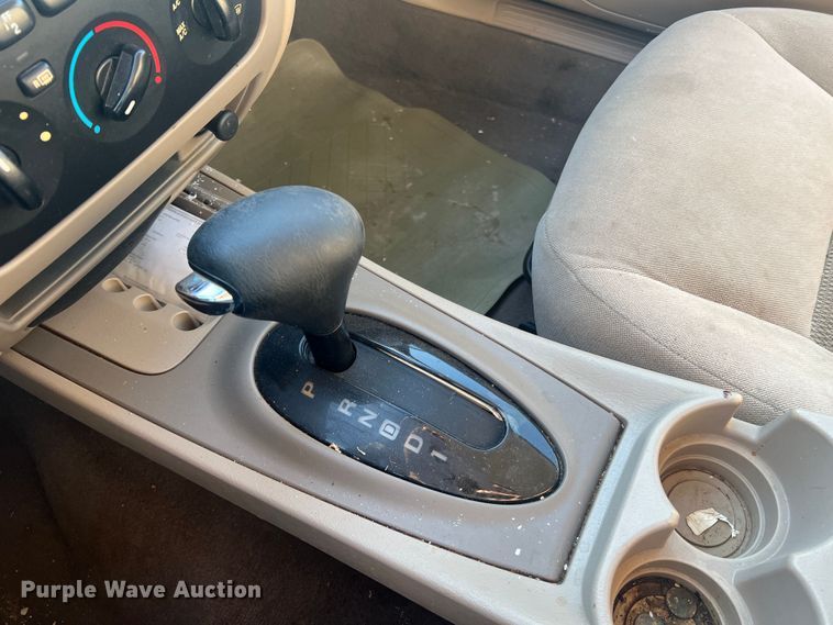 image for item MR9949 2006 Ford Taurus SE