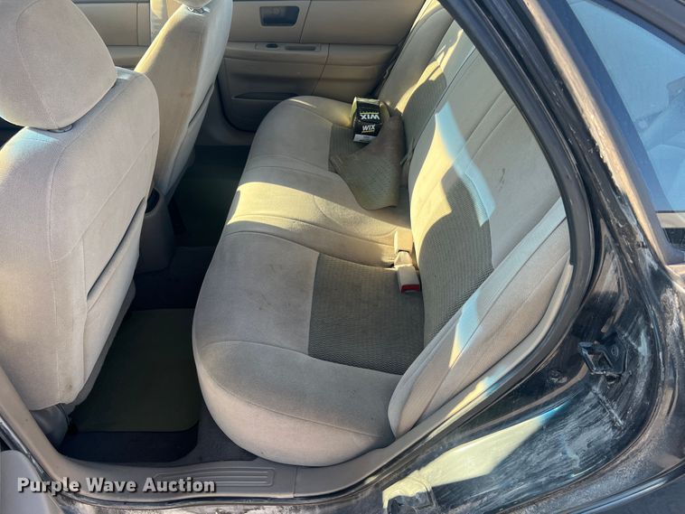 image for item MR9949 2006 Ford Taurus SE