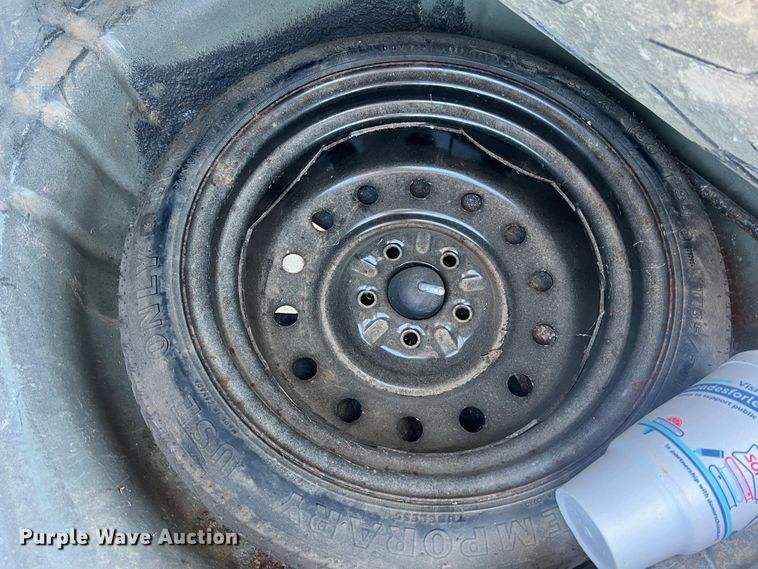 image for item MR9949 2006 Ford Taurus SE