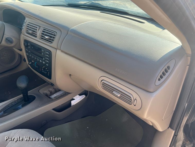 image for item MR9949 2006 Ford Taurus SE