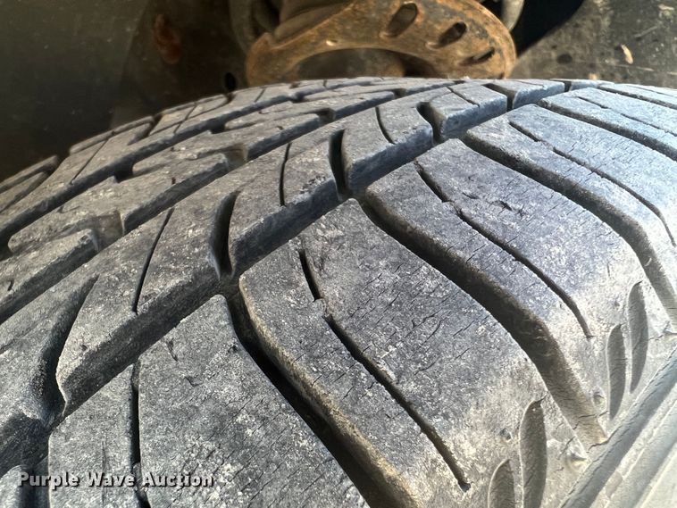 image for item MR9949 2006 Ford Taurus SE