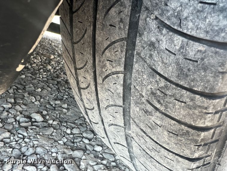 image for item MR9949 2006 Ford Taurus SE