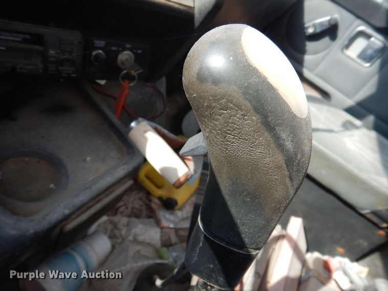 image for item MW9304 1995 White GMC WG  fertilizer delivery truck