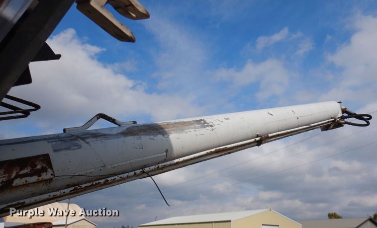 image for item MW9304 1995 White GMC WG  fertilizer delivery truck