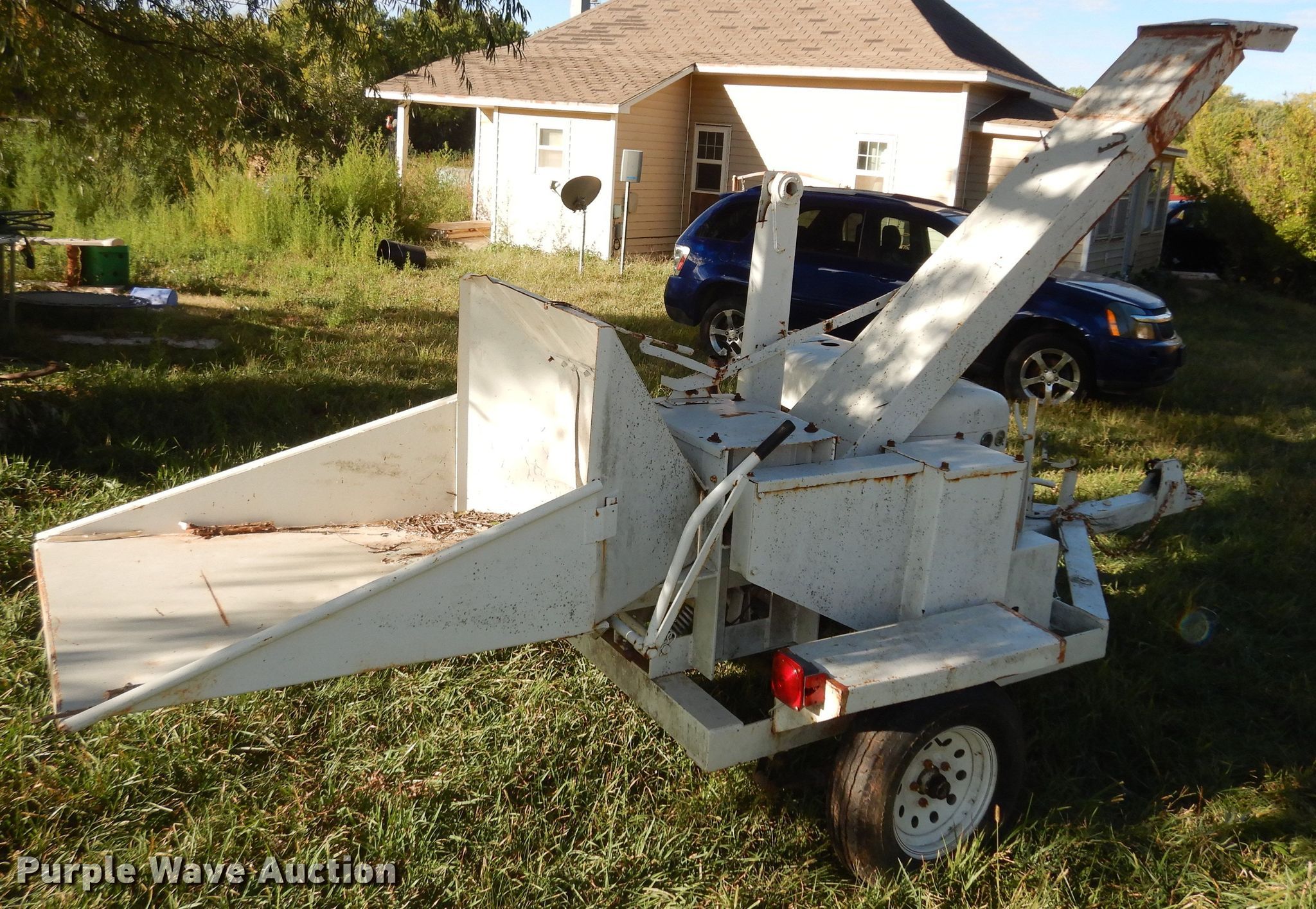 Olathe wood chipper in Miltonvale, KS Item DI6749 sold Purple Wave