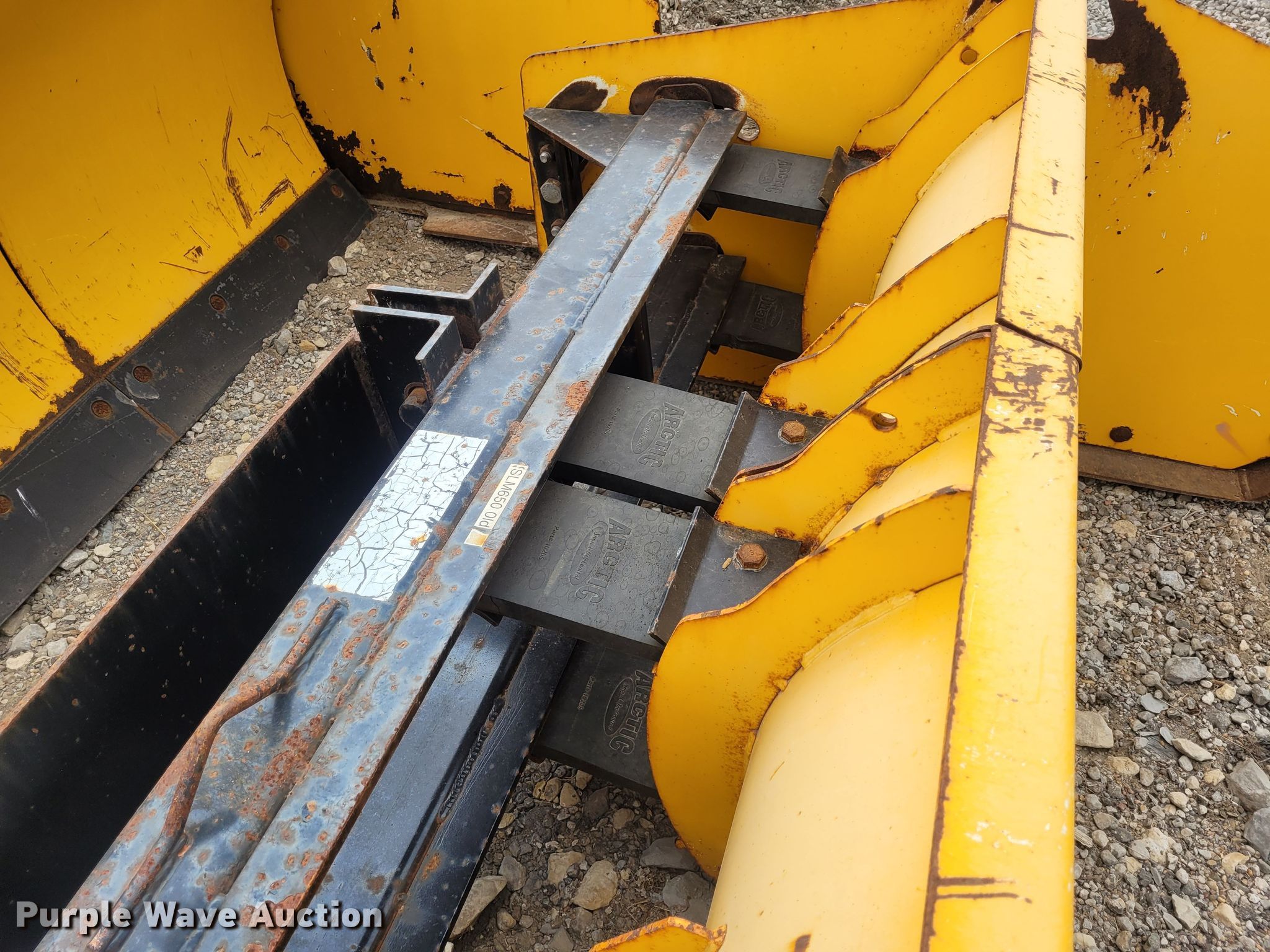 Arctic 8LD 8'W skid steer snow pusher in Andover, KS Item FC9190 sold Purple Wave