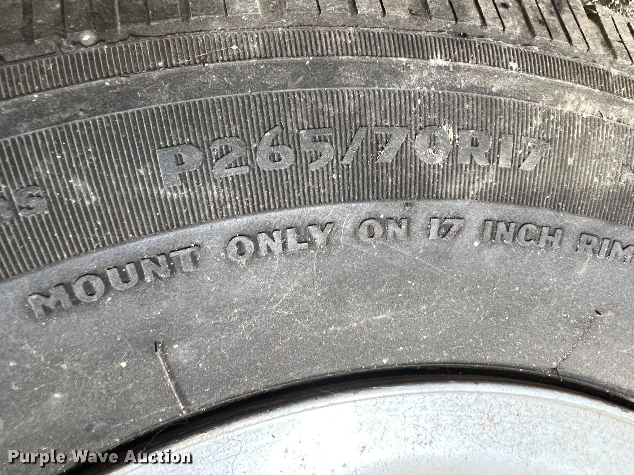 (12) wheels and tires in Mulberry, KS Item HX9944 sold Purple Wave