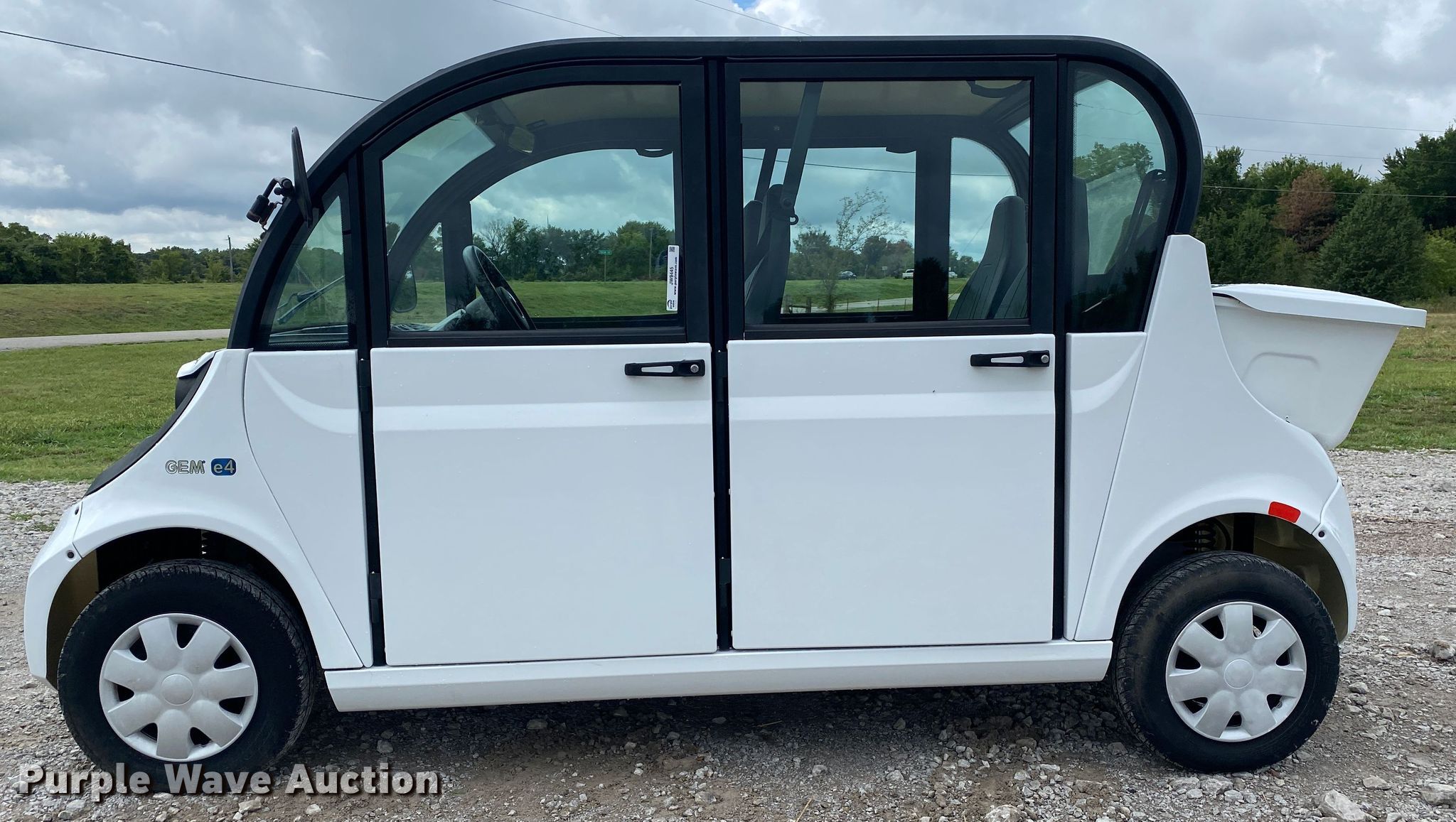 2018 Polaris Gem e4 electric vehicle in Collinsville, OK Item JW9445