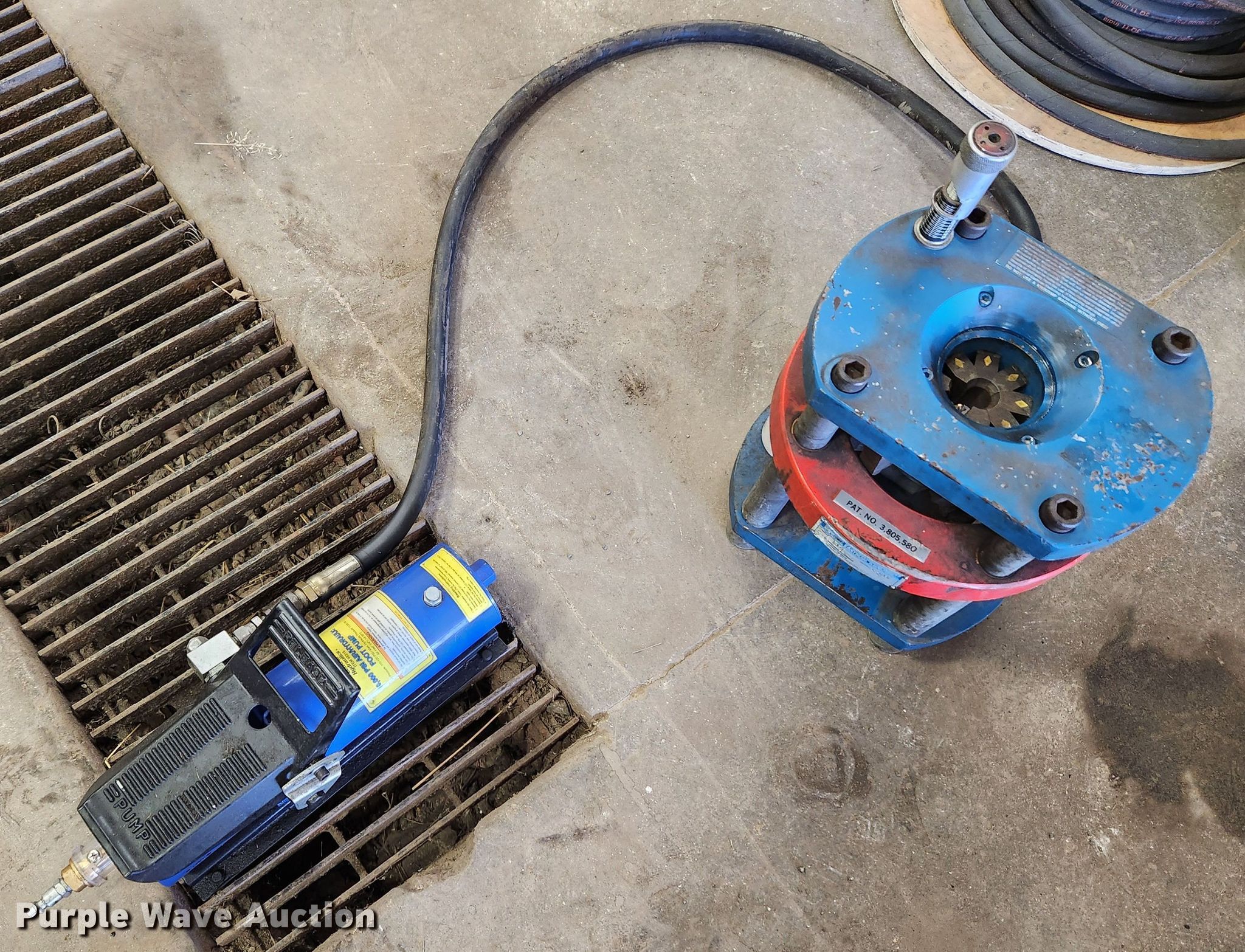 Imperial Eastman Kwikrimp K16 Hydraulic hose crimper in Breese, IL