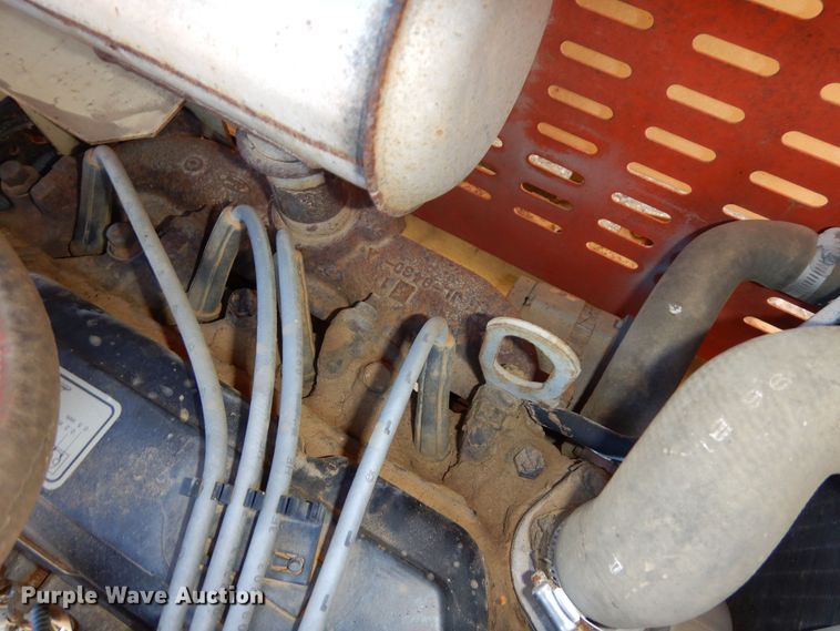 image for item DF8173 1997 JLG 33RTS  scissor lift