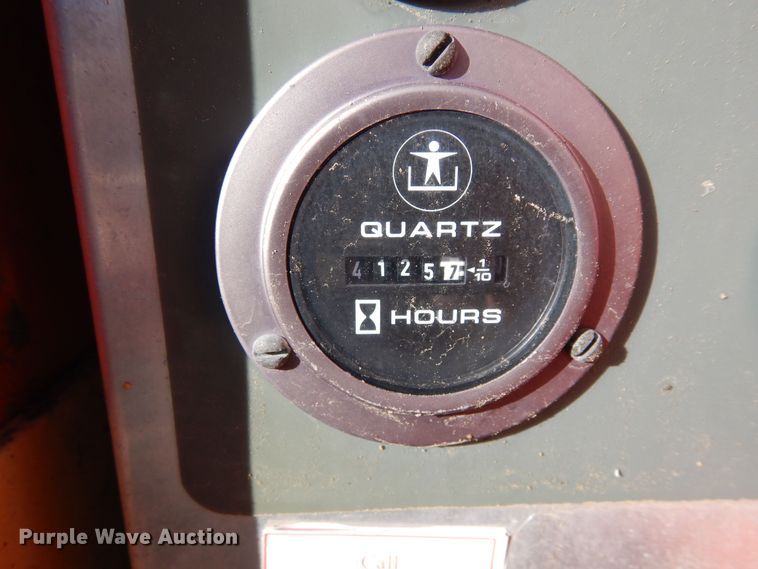 image for item DF8173 1997 JLG 33RTS  scissor lift