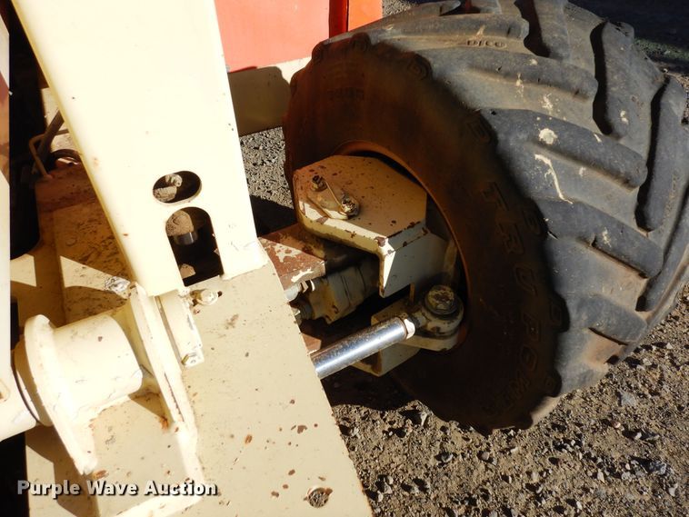 image for item DF8173 1997 JLG 33RTS  scissor lift