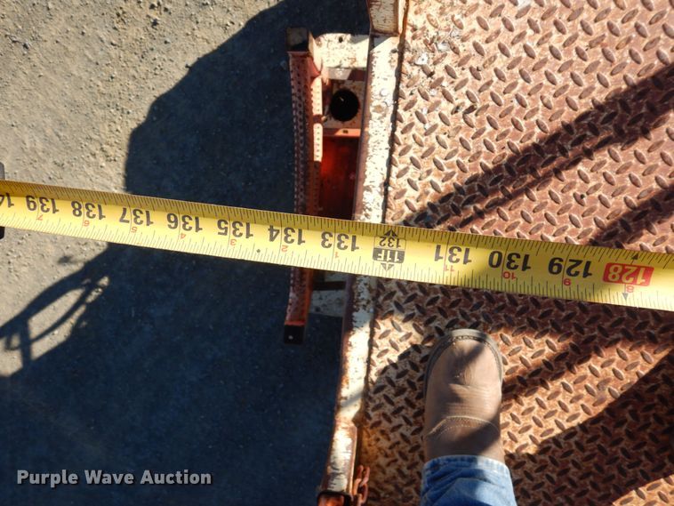 image for item DF8173 1997 JLG 33RTS  scissor lift