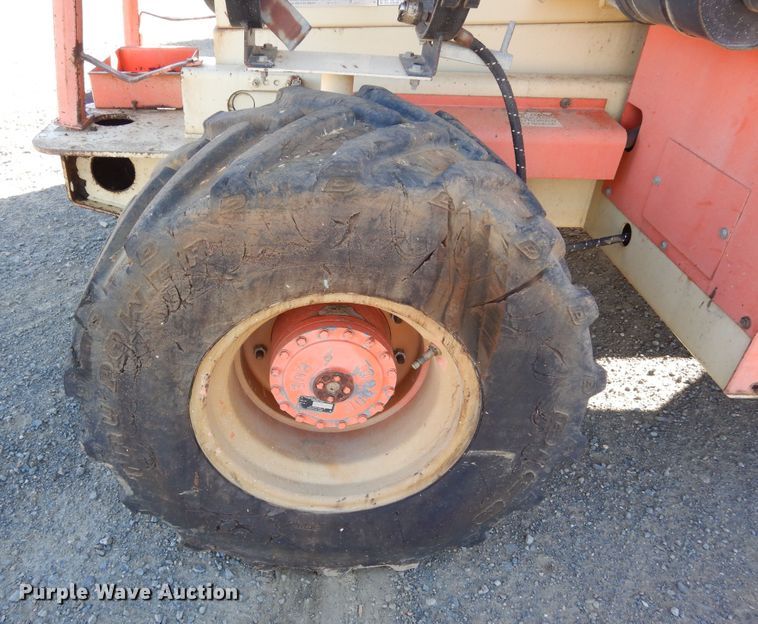 image for item DF8173 1997 JLG 33RTS  scissor lift
