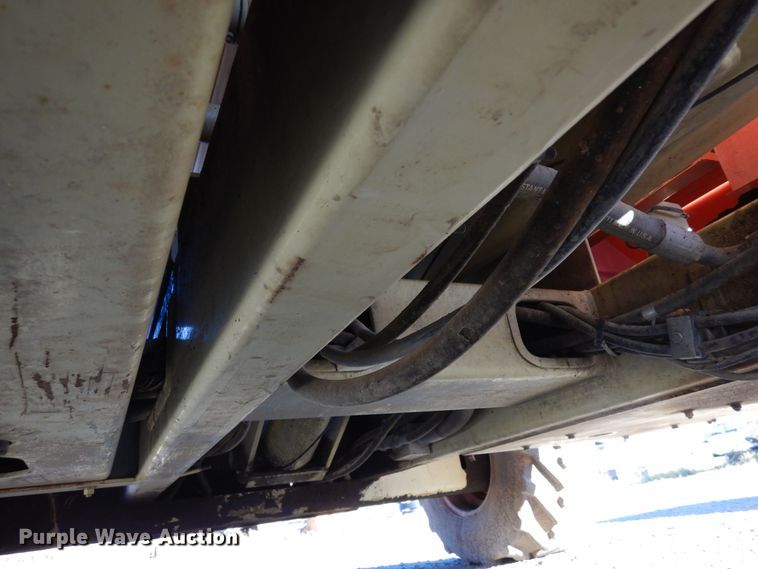 image for item DF8173 1997 JLG 33RTS  scissor lift