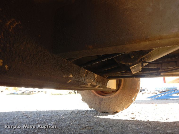 image for item DF8173 1997 JLG 33RTS  scissor lift