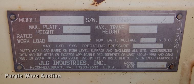 image for item DF8173 1997 JLG 33RTS  scissor lift