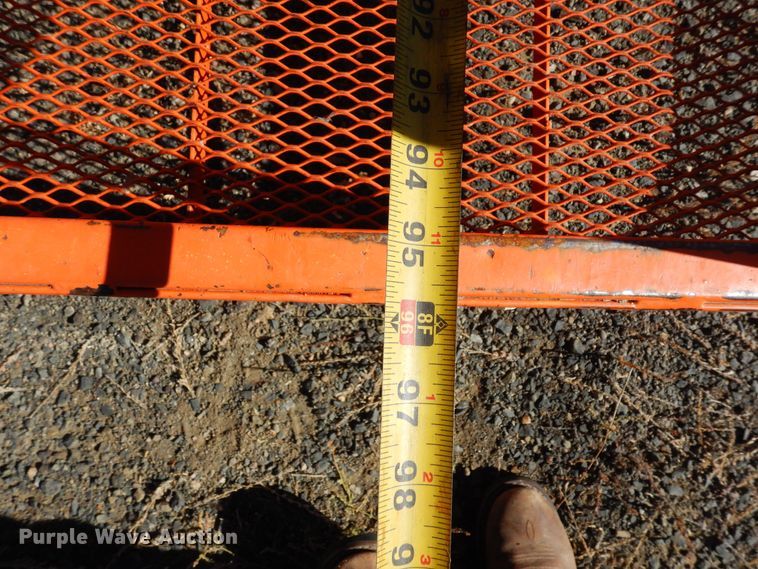 image for item DF8176 2007 JLG 400S  boom lift