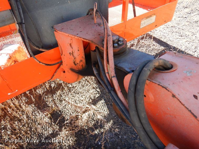 image for item DF8176 2007 JLG 400S  boom lift