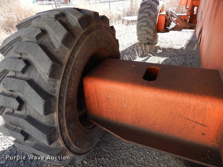 image for item DF8176 2007 JLG 400S  boom lift