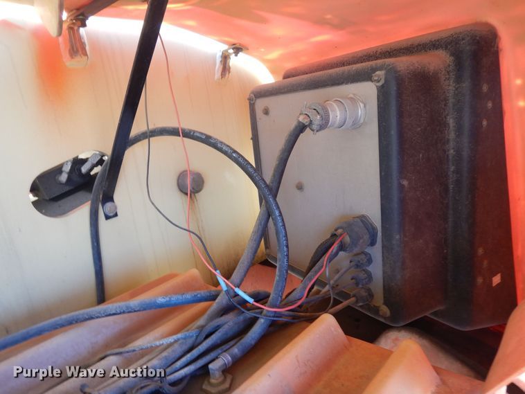 image for item DF8176 2007 JLG 400S  boom lift